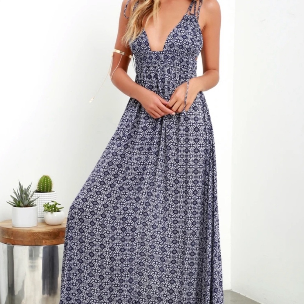 Lulus smocked tie shoulder bohemian maxi dress
